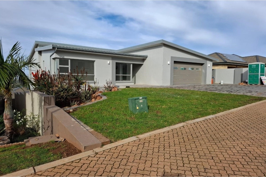 4 Bedroom Property for Sale in Monte Christo Western Cape